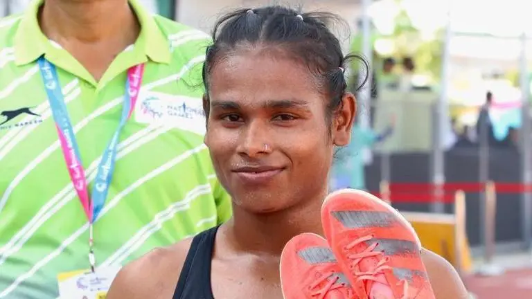 Kishan Kumar and KM Chanda win silver medal each in men's and women's 800m race Kishan Kumar and KM Chanda win silver medal each in men's and women's 800m race