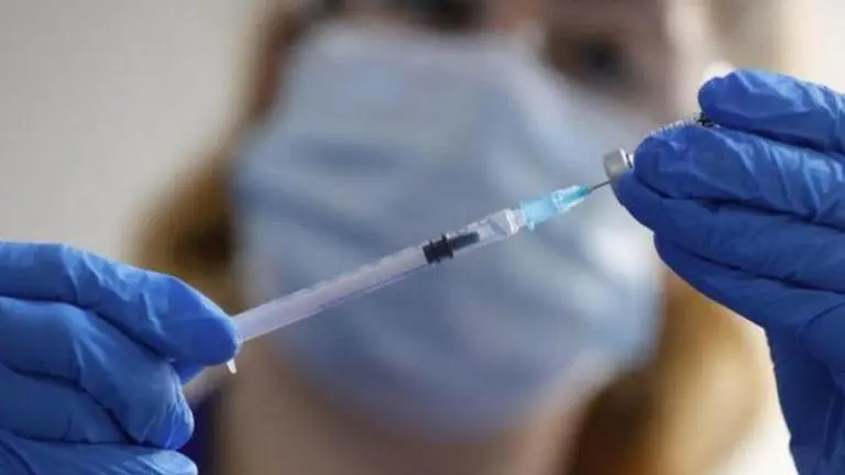 Coronavirus vaccine and tests to be made tax free in Spain amid a surge in cases Coronavirus vaccine