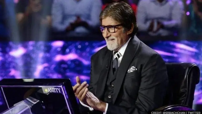 Amitabh Bachchan recreates the iconic 'Jumma Chumma' moment on sets of KBC; WATCH Amitabh Bachchan