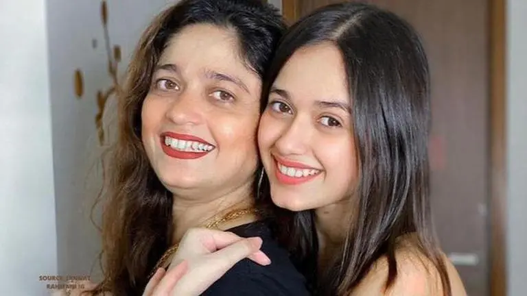 'Phulwa' actor Jannat Zubair Rahmani opens up about her bond with her mother & friends Jannat Zubair Rahmani