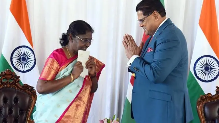 President Murmu meets Suriname counterpart, discusses ways to deepen bilateral cooperation Droupadi murmu