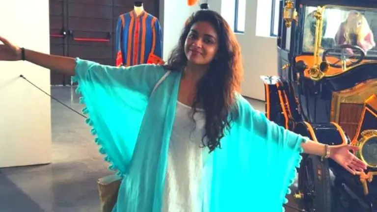 Keerthy Suresh charms her fans with Vijaydashami vibes; fans exclaim 'gorgeous as always' keerthy suresh