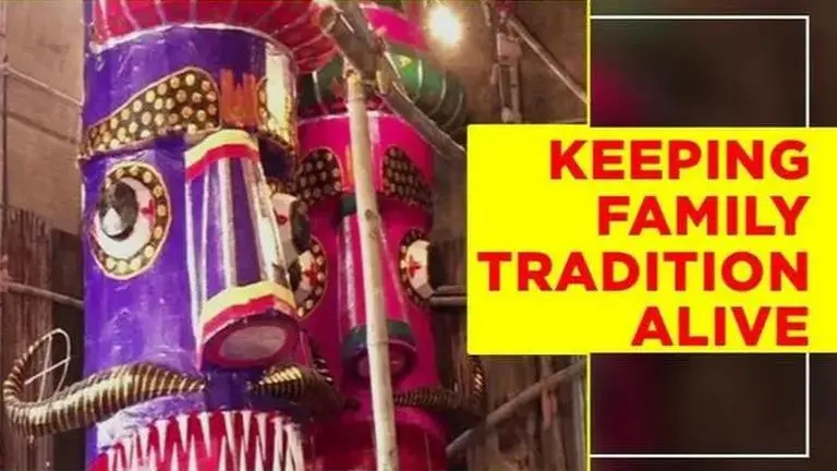 UP: Muslim man prepares for Dussehra, keeps family tradition alive UP