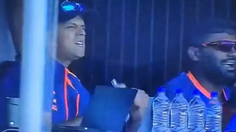 Rahul Dravid gives animated reaction as third umpire overturns LBW call on Usman Khawaja Rahul Dravid