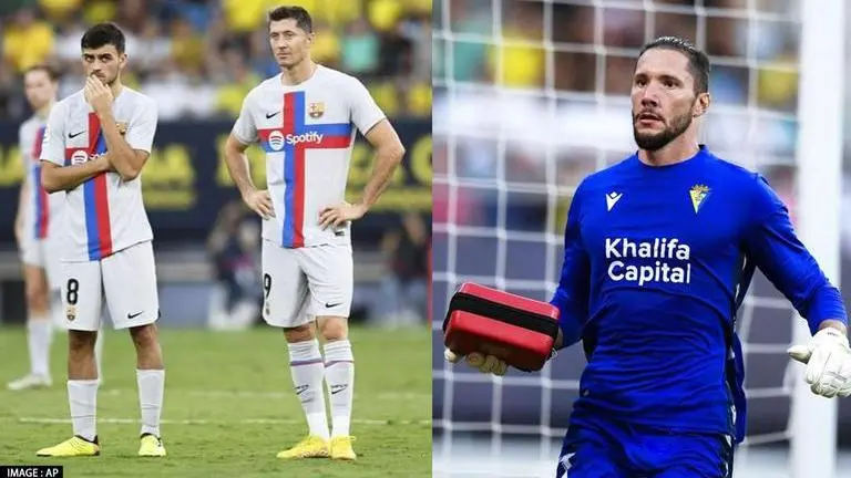 Barcelona's LaLiga clash halted due to emergency; Keeper rushes with medical equipment Barcelona