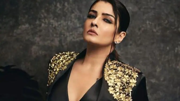 Raveena Tandon shares unseen pics as 'Bade Miya Chote Miyan' clocks 22 years raveena tandon