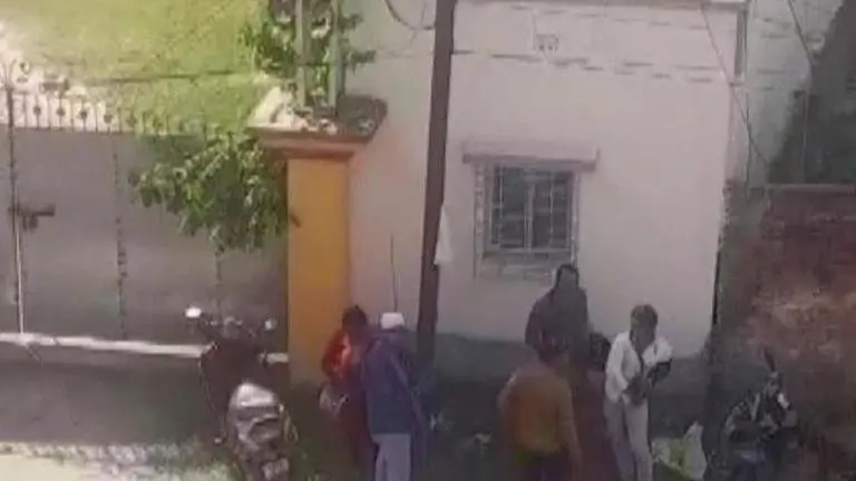 CBI arrests TMC leader Raju Sahani in chit fund case; Rs 80 lakh cash recovered Raju Sahani