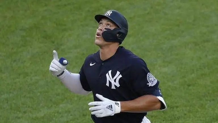 Judge, Yankees discuss gesture against racial injustice