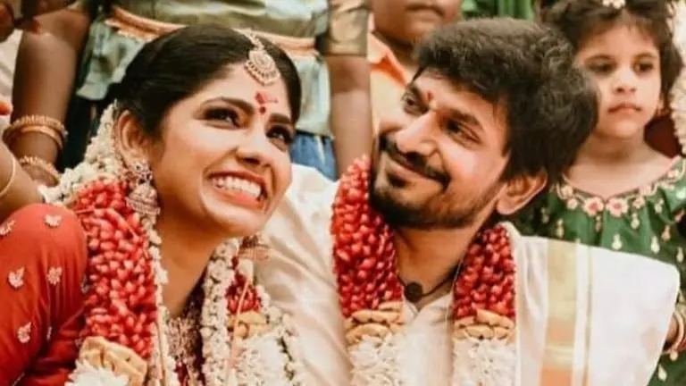 Desingh Periyasamy ties the knot with Niranjani Ahathian in private ceremony; See pics Desingh Periyasamy