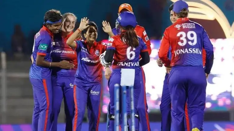 WPL 2023: Taniya Bhatia races ahead of MS Dhoni, breaks his 12-year-old record Taniya Bhatia breaks MS Dhoni's record