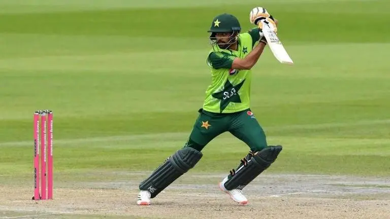 ICC T20I rankings: Babar Azam drops 10 points, only 45 ahead of second-placed KL Rahul ICC T20I rankings