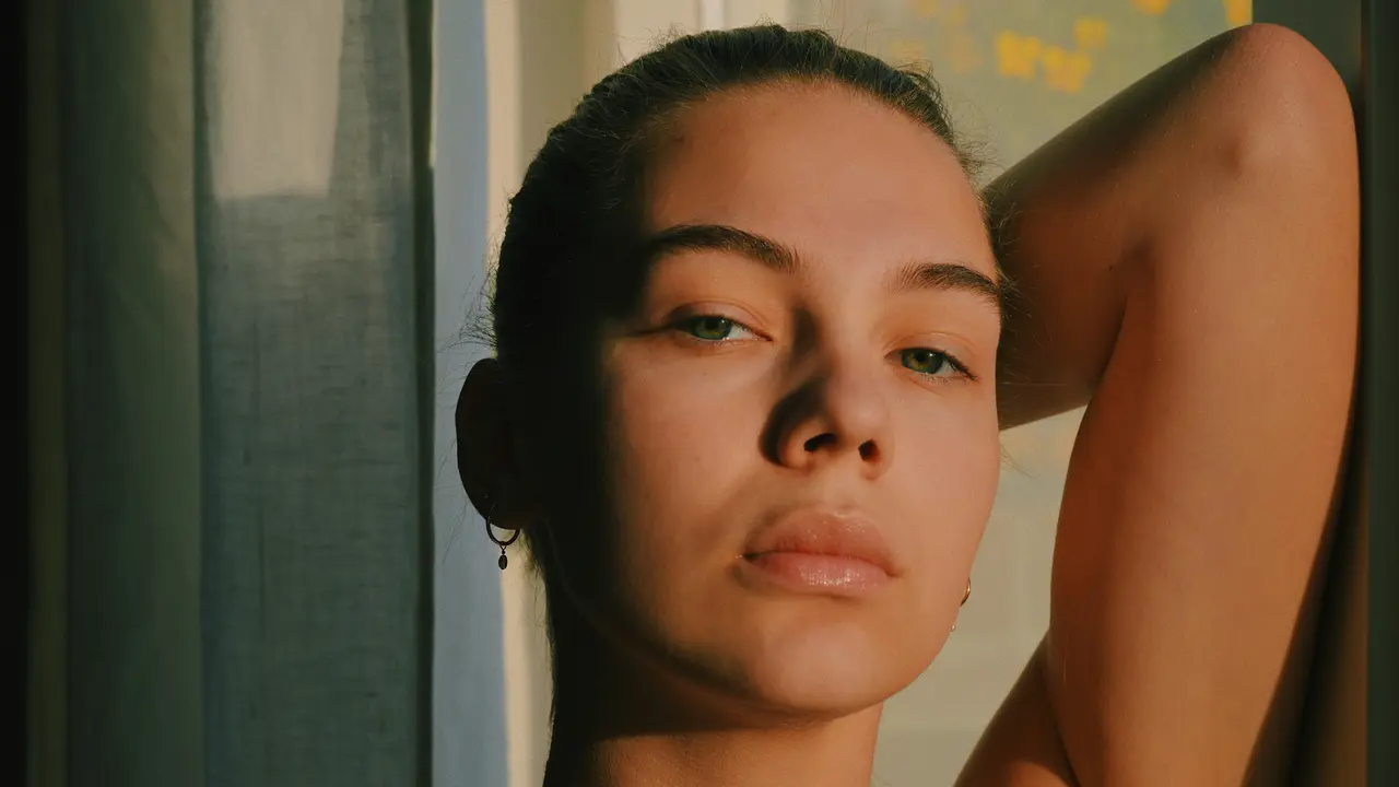 Budget-friendly Hacks To Make Your Skin Glow Without Spending A Dime Skincare Hacks That Cost No Money