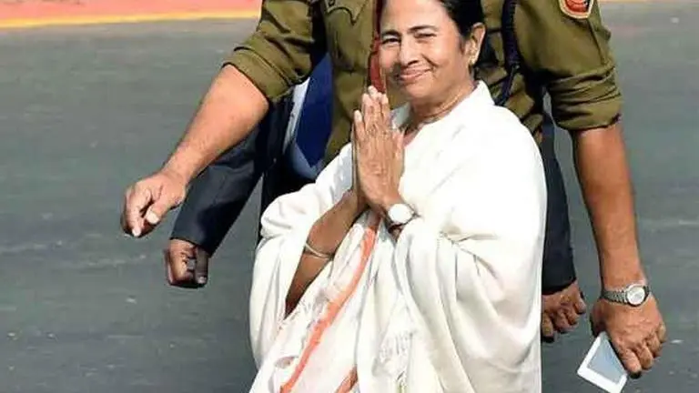 Mamata writes to students, wishes them on the new year