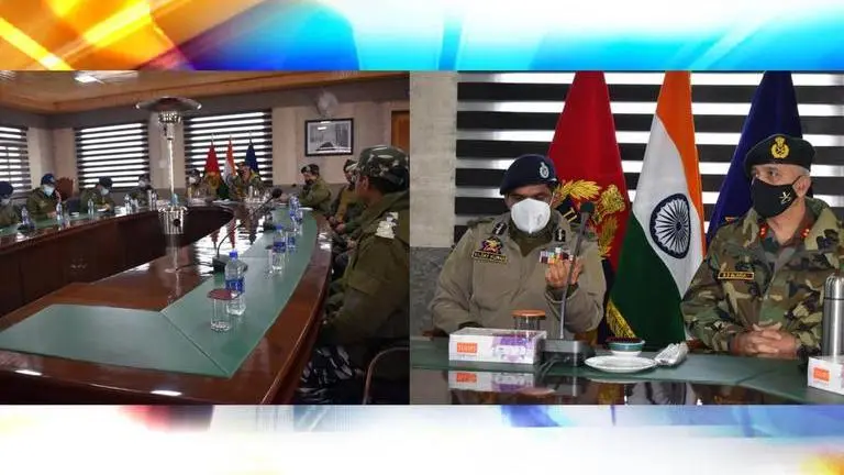 IGP Kashmir visits Bandipora attack site; says single Pakistani terrorist carried out act IGP Kashmir Vijay Kumar, Bandipora