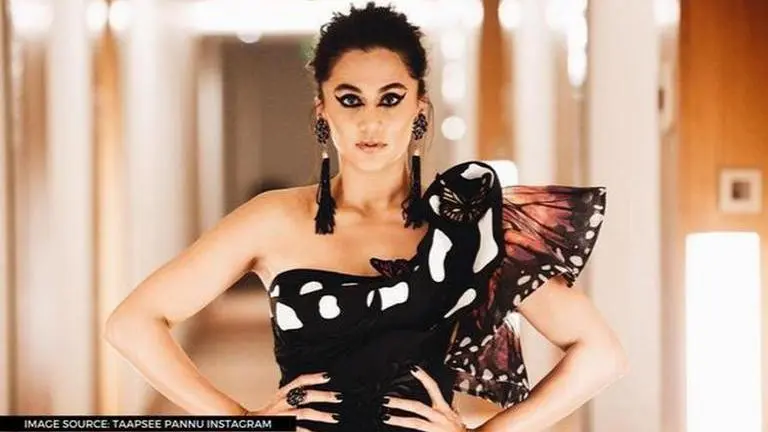 Taapsee Pannu shares her 'hair experiments' with a throwback video; Watch here Taapsee Pannu