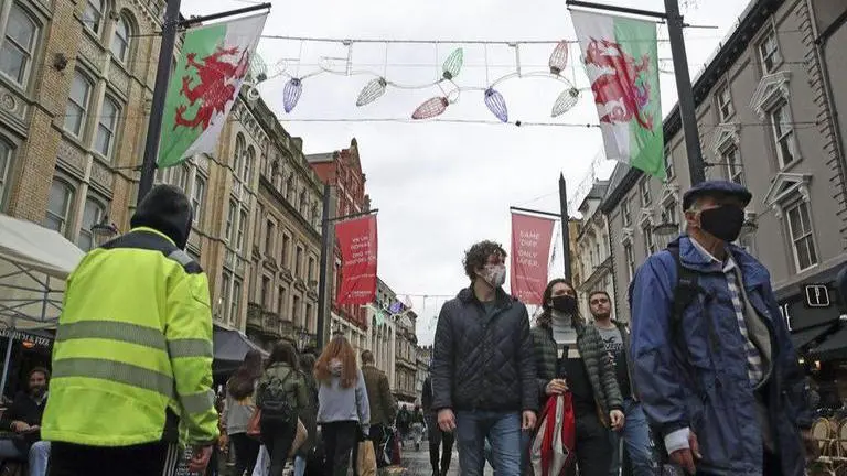 UK to run final stage trials of Janssen Covid vaccine