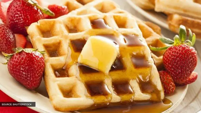How to make waffles at home without using a waffle-making machine; easy tips how to make waffles at home