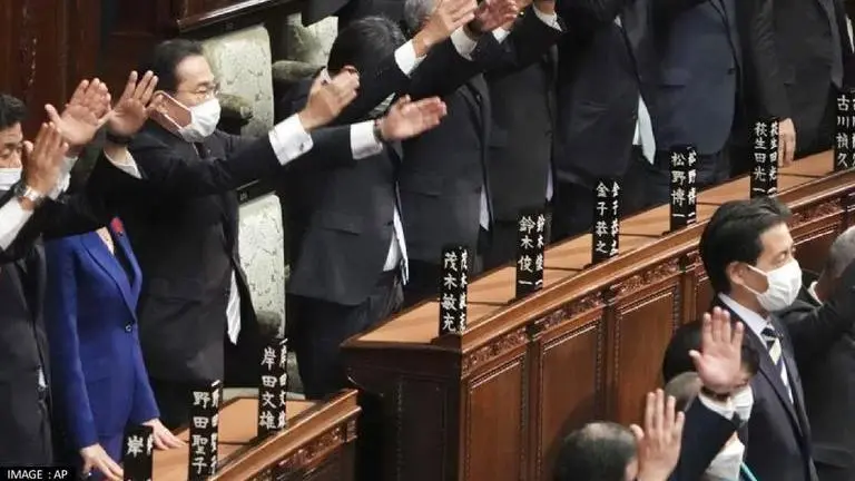 Japan: PM Fumio Kishida dissolves current House of Representatives for October 31 election Japan