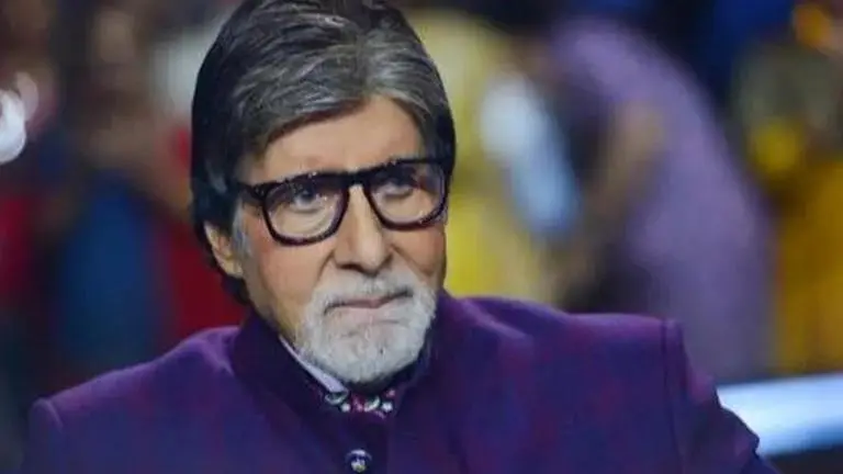 Amitabh Bachchan says he cut a vein on left calf, was rushed to hospital Amitabh Bachchan