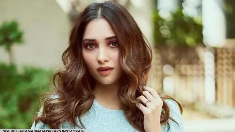Tamannah Bhatia looks 'stunning' as she graces Samantha Akkineni's show 'Sam Jam' tamannah bhatia