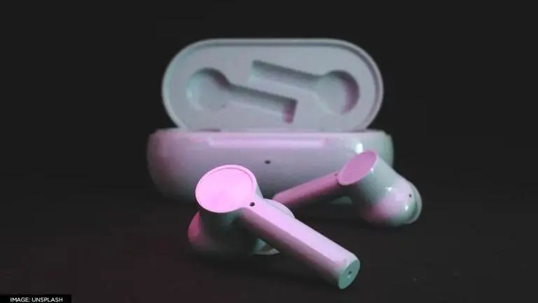 Wireless earphones under 5000