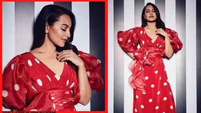 Bollywood costume ideas for birthday party theme inspired by 90s fashion | Republic World Bollywood costume ideas for birthday party theme inspired by 90s fashion | Republic World