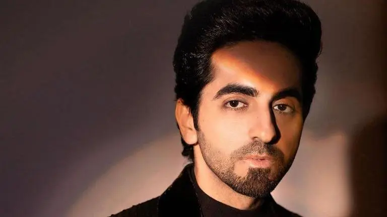 Raksha Bandhan: Ayushmann Khurrana pens poem, says 'need to make the world more secure' Raksha Bandhan: Ayushmann Khurrana pens poem, says 'need to make the world more secure'