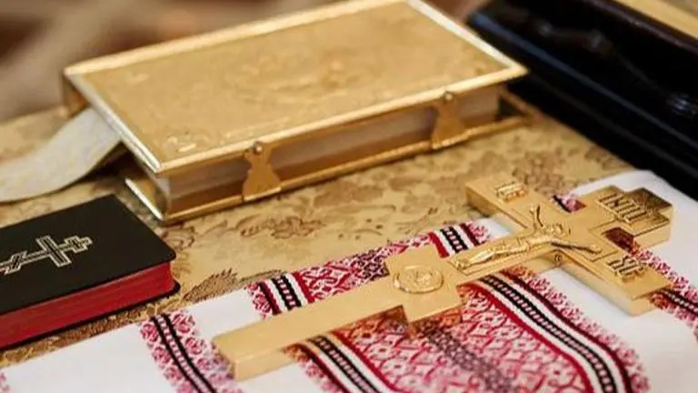 UK: Nurse discovers ‘medieval’ gold Bible worth $1.3mn near property of King Richard III UK