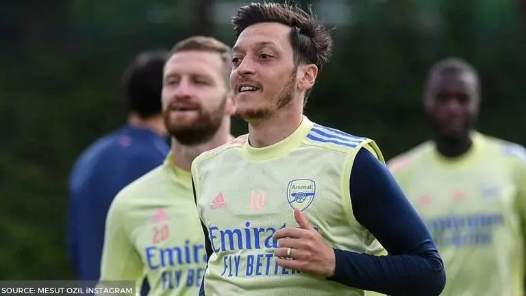 Mesut Ozil's philanthropic activities continue, provides 1400 school meals in north London mesut ozil