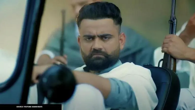 Amrit Maan's latest Punjabi music-video 'Asi Oh Hunde Aa' hits the internet; watch amrit maan