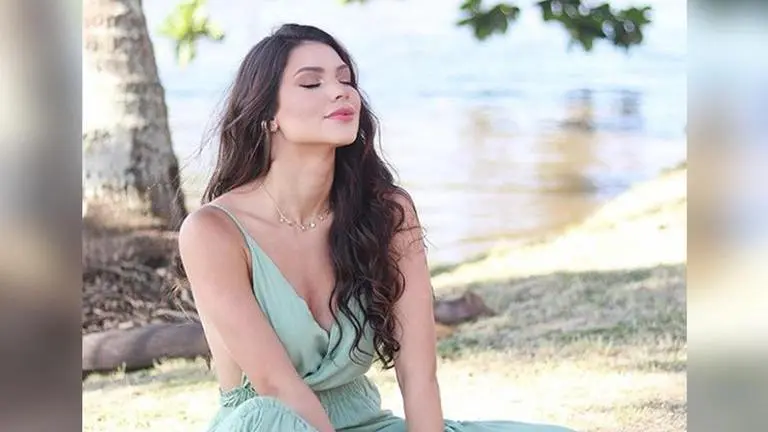 Former Miss Brazil Gleycy Correia dies after routine tonsil surgery at the age of 27 Miss Brazil