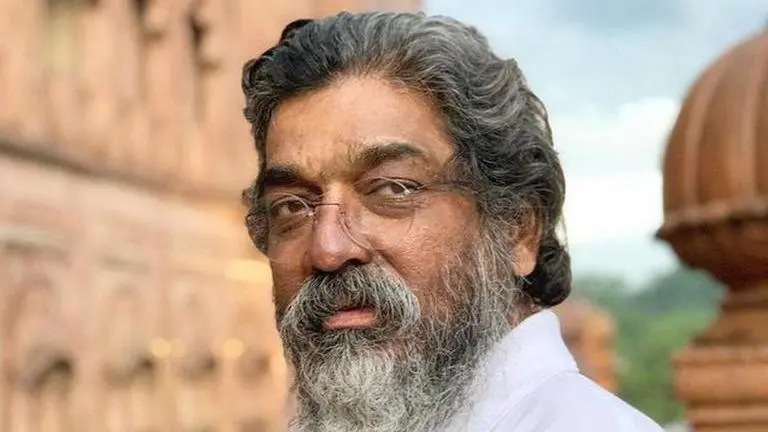 Who is Nitin Desai, National-award winning art director found dead at his studio? nitin desai