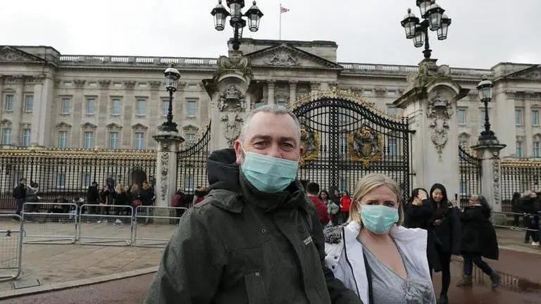 UK cuts COVID-19 self-isolation period from 14 to 10 days