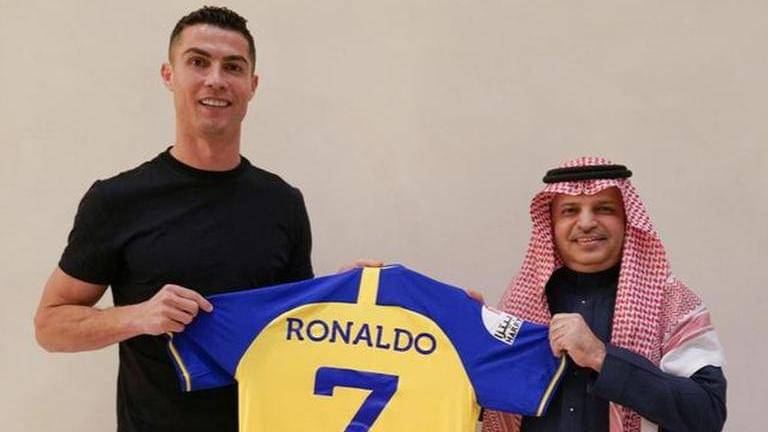 Cristiano ronaldo to be unveiled by al-nassr on january 3; details revealed
