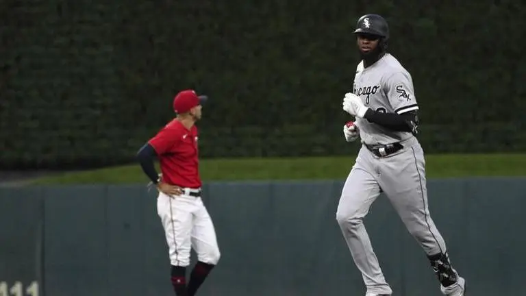 White Sox rout Twins 12-2, extend win streak to three games White Sox