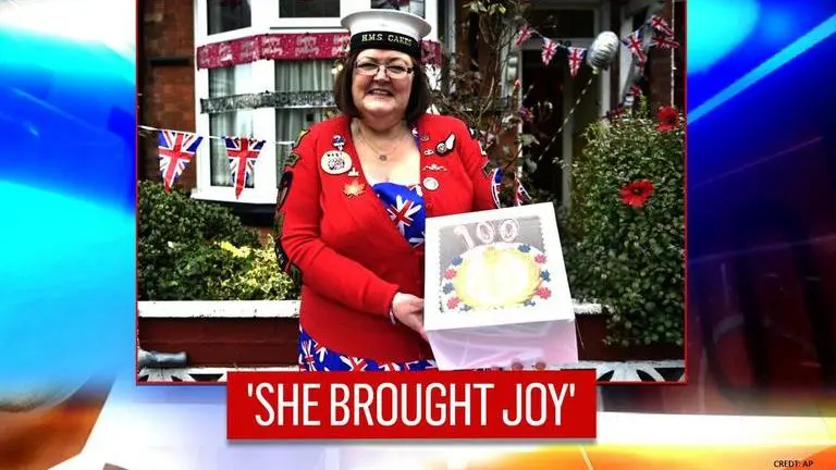 'Doling out hugs': UK's 'Cake Lady' continues to cheer up wounded soldiers in hospitals UK