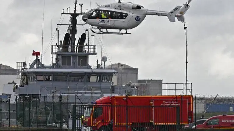 France calls off search after capsize in Channel kills 4 France calls off search after capsize in Channel kills 4