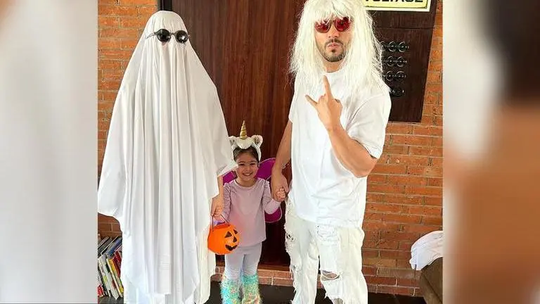 Soha Ali Khan goes incognito, Kunal Kemmu dons wig for daughter Inaaya's Halloween party soha ali khan