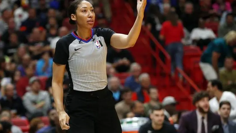 Simone Jelks promoted, is 7th woman to be full-time NBA ref