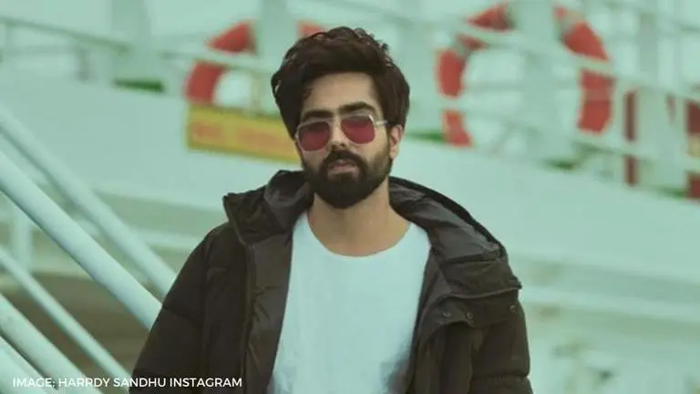 When Harrdy Sandhu revealed his favourite romantic song and sung it for fans Harrdy Sandhu's songs