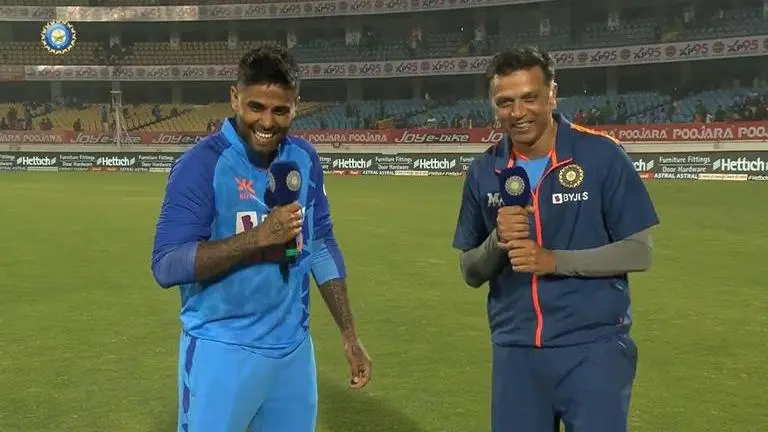 Rahul Dravid's hilarious remark on Suryakumar Yadav's ton leaves batsman in splits; WATCH Rahul Dravid, IND vs SL, Suryakumar Yadav, Rahul Dravid news, IND vs SL news, rahul dravid suryakumar yadav, dravid, suryakumar, sky