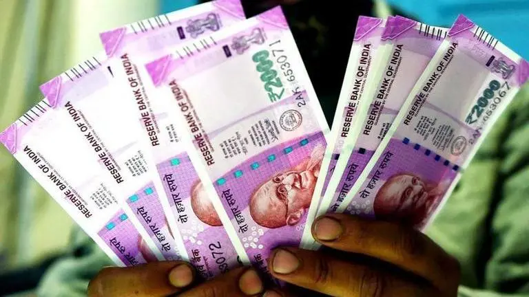 Rupee rises 21 paise to 73.32 against US dollar in early trade