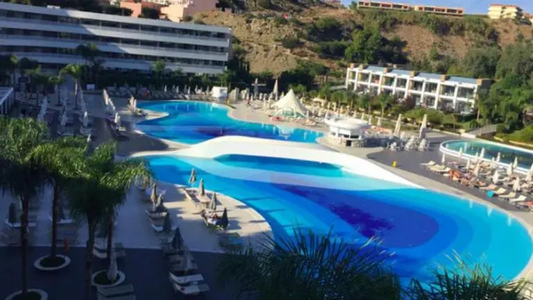 A Bahamas family is offering a dream $120k caretaker job for their homes with insane perks Bahamas