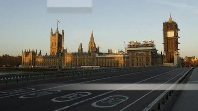 Londoners largely heeding advice to stay at home Londoners largely heeding advice to stay at home