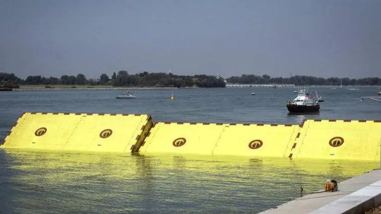 Flood-weary Venice puts moses inflatable barriers to test