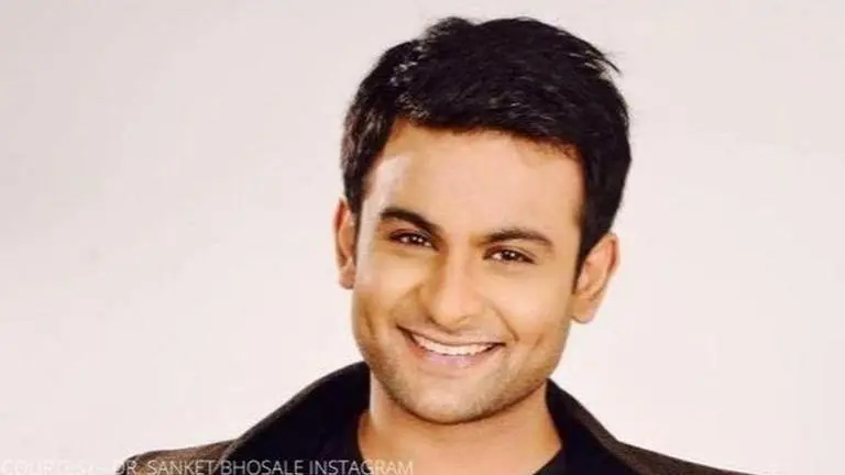 Sugandha Mishra's husband Dr. Sanket Bhosale was an RJ before his acting debut, know more sugandha mishra's husband