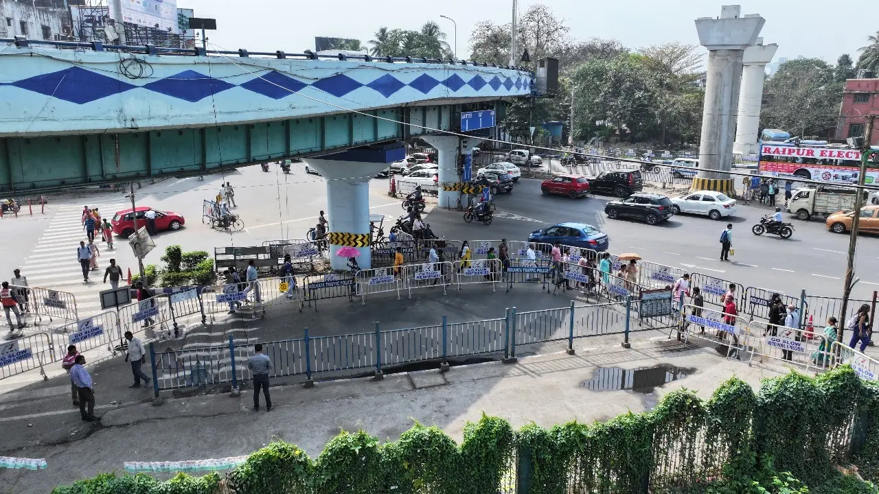 Kolkata Traffic Alert: Road To Be Closed Near Chingrighata Crossing