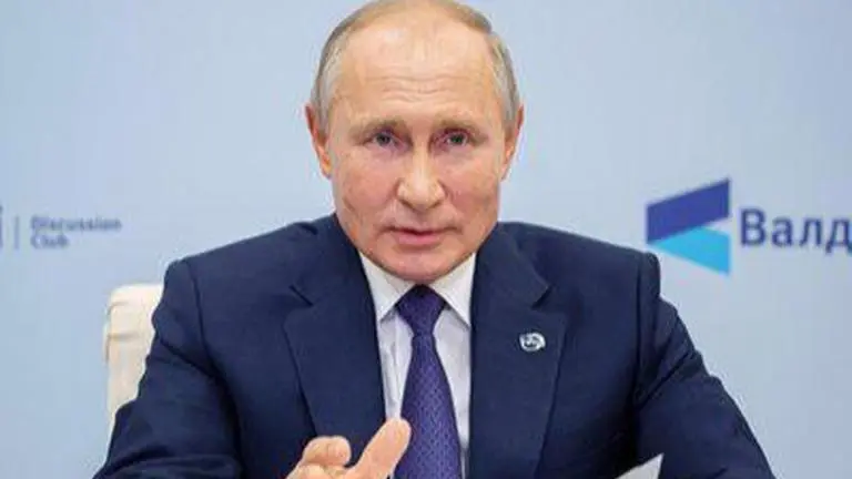 Russian President Vladimir Putin makes proposal to NATO
