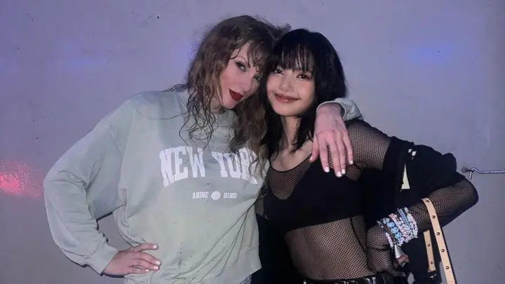 Taylor Swift and Lisa