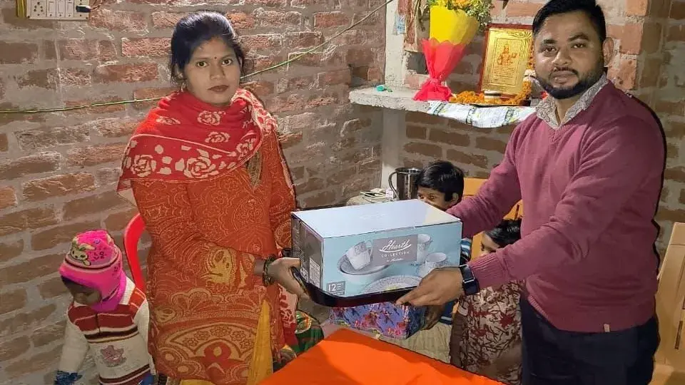 PM Modi Pens Letter to Meera Majhi, Sends New Year Gifts After Having Tea at Her Home | PICS INSIDE PM Modi Pens Letter to Meera Majhi, Sends New Year Gifts